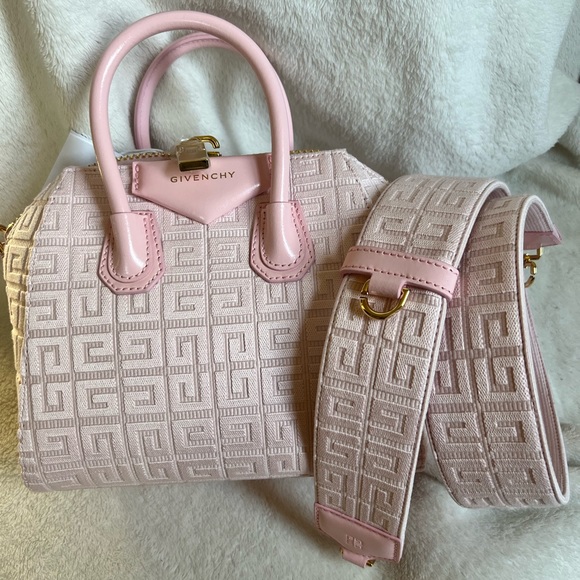 Mini Antigona Leather Satchel Givenchy in Tender Pink NWT - Picture 5 of 17